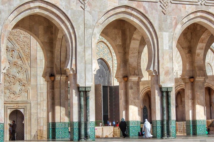 Casablanca City Tour with Hassan II mosque ticket, Optional lunch