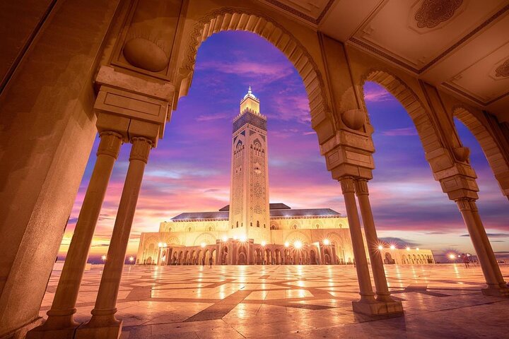 Casablanca City Night Tour and Traditional Moroccan Dinner